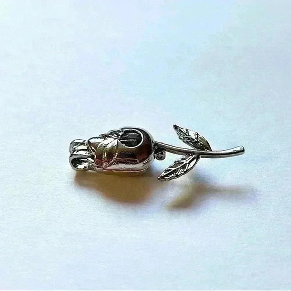 Rose Pearl Cage Pendant - Picture 3 of 3